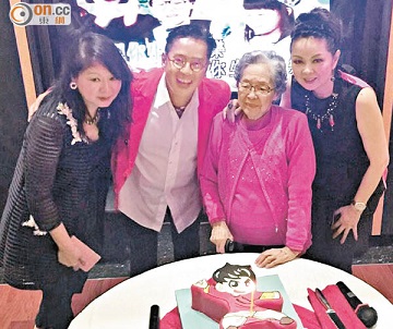 alan tam + family.jpg